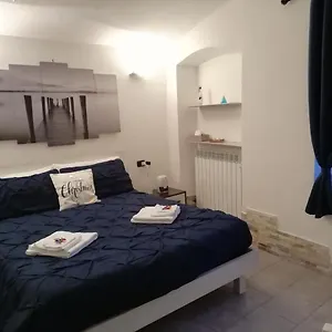 https://la-poesia-del-lago.it-lombardy.com